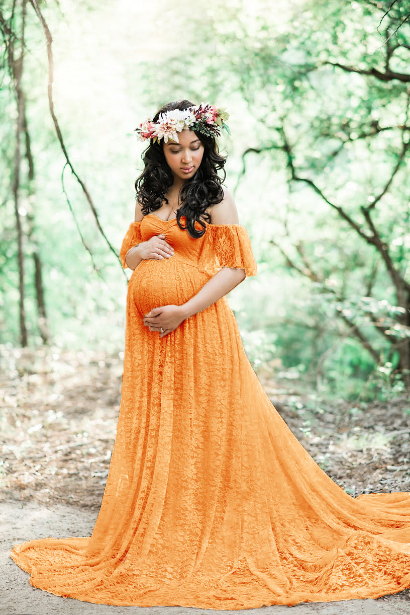 Lace Maternity Short Sleeve Gown (Pregnancy Photos)