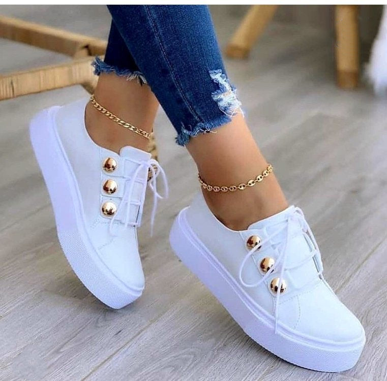 Docks, Lace-up Platform Sneakers for Women with Rivet Casual Design