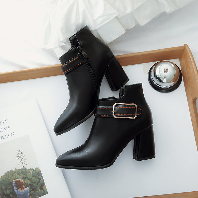 Chelsea, Fashion Large Buckle Belted Block Heel Women&