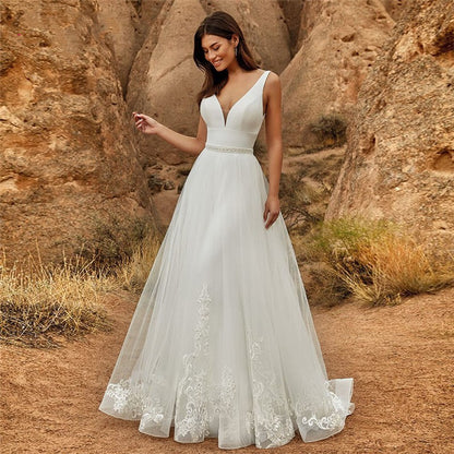 Beautiful Transformation             From Ceremony to After Party or Travel for the Honeymoon, Detachable Two Piece Bridal Gown