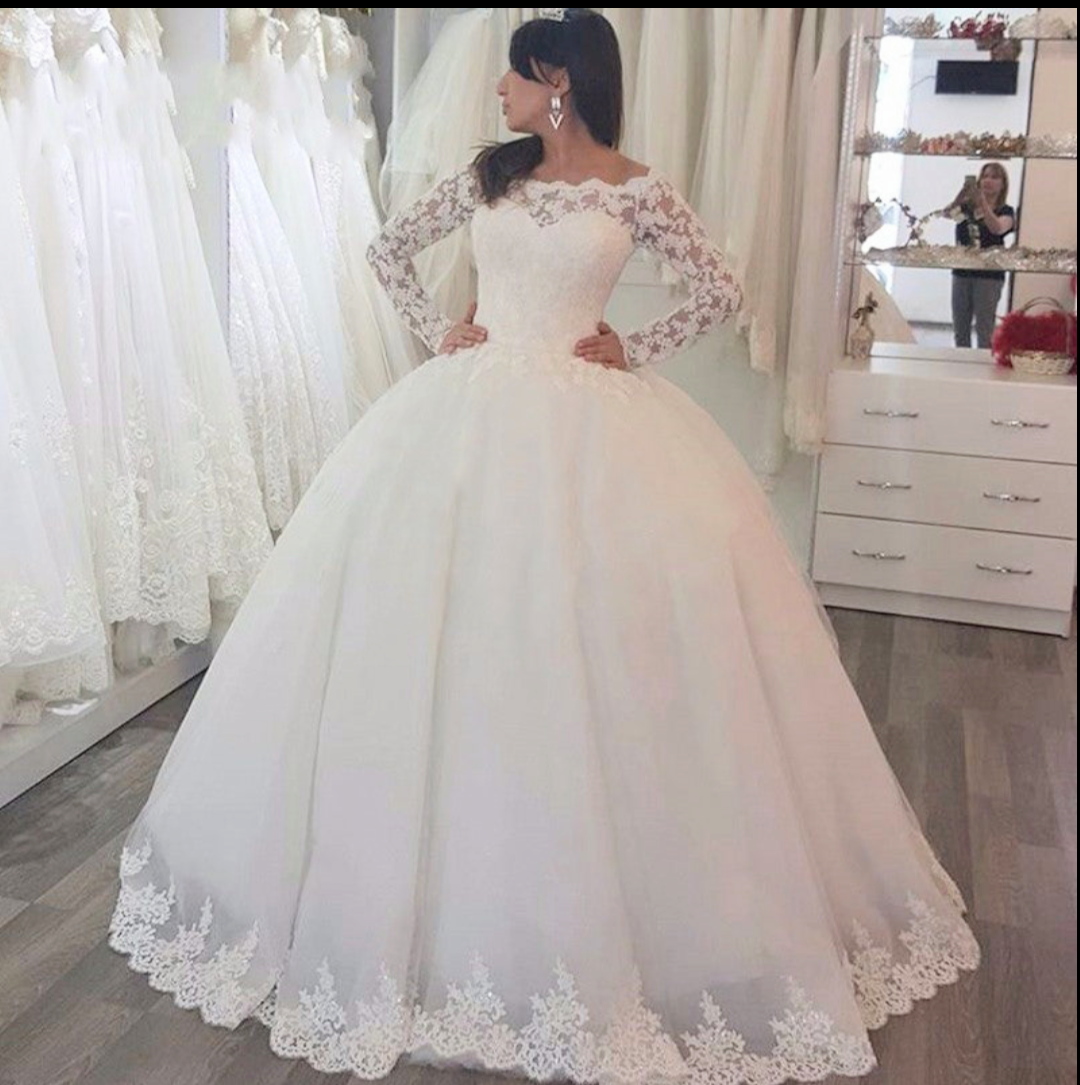 Wedding Dreams, Elegant Ladies Custom Wedding Gown Bridal Dresses