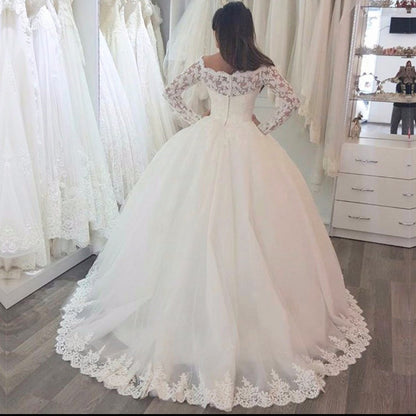 Wedding Dreams, Elegant Ladies Custom Wedding Gown Bridal Dresses